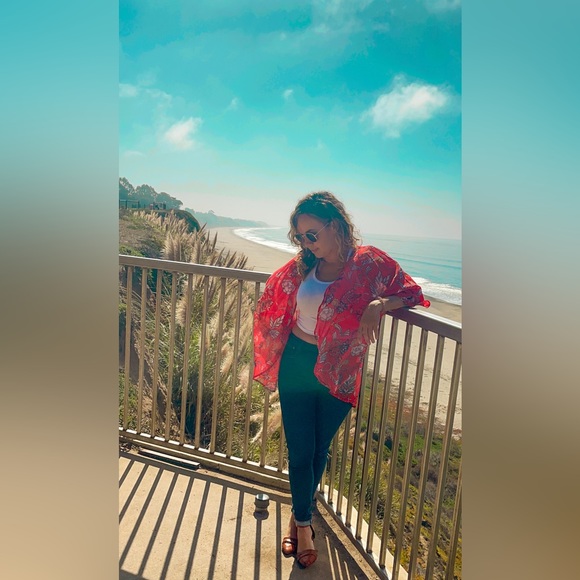 Meet your Posher, Senchal - Picture 1 of 1